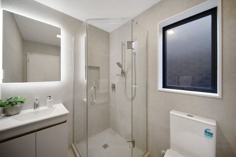 Photo of property in 3 Taipahitini Road, Rosehill, 2113