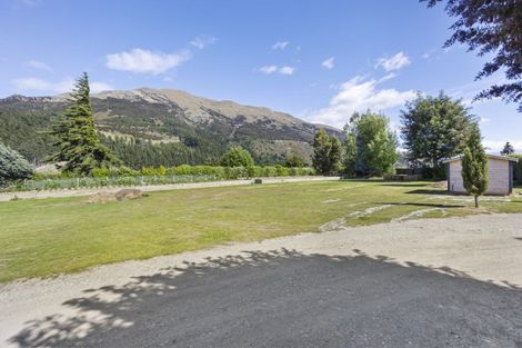 Photo of property in 17 Parry Crescent, Lake Hawea, 9382