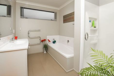 Photo of property in 31 Mickelson Avenue, Rototuna, Hamilton, 3210