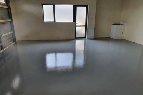 Photo of property in 3 Boeing Place, Goodwood Heights, Auckland, 2105