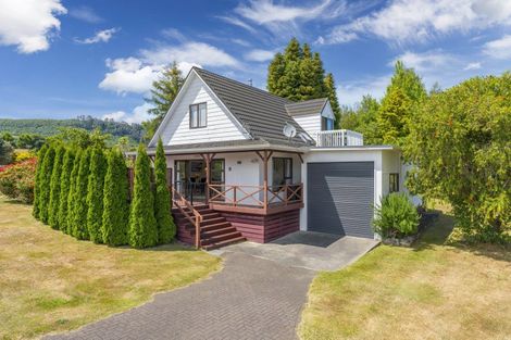 Photo of property in 62 Kinloch Road, Kinloch, Taupo, 3377