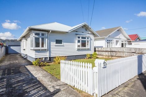 Photo of property in 12 Plunket Avenue, Petone, Lower Hutt, 5012