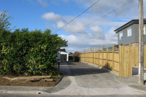 Photo of property in 35 Titoki Street, Te Atatu Peninsula, Auckland, 0610