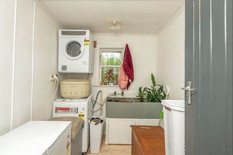 Photo of property in 14 Ranfurly Road, Pahiatua, 4984