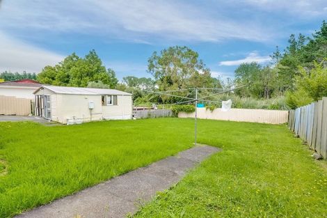 Photo of property in 56 Peverill Crescent, Papatoetoe, Auckland, 2025