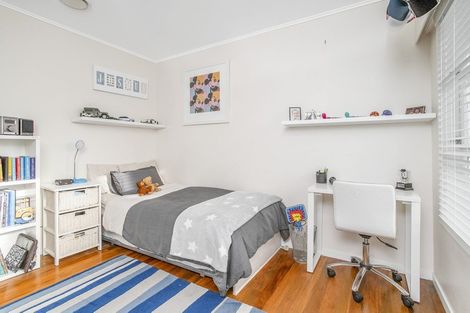 Photo of property in 104 Aberdeen Road, Campbells Bay, Auckland, 0620