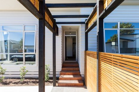 Photo of property in 10 Hereford Street, West End, Palmerston North, 4410