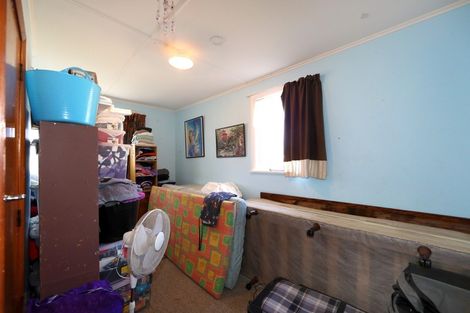 Photo of property in 711 Kiwi Street, Camberley, Hastings, 4120