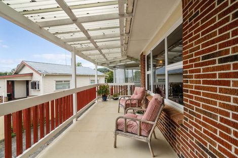 Photo of property in 2 Carlton Street, Te Aroha, 3320