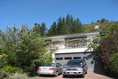 Photo of property in 97 Milton Terrace, Picton, 7220