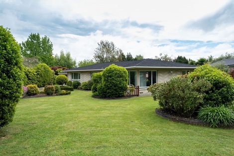Photo of property in 42 Iona Road, Havelock North, 4130