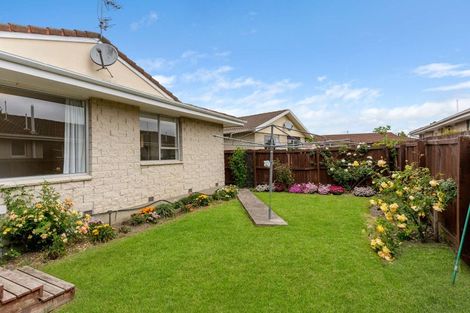 Photo of property in 2/8 Bonar Place, Woolston, Christchurch, 8062