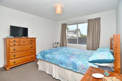 Photo of property in 1/17 Nyoli Street, Northcote, Christchurch, 8052