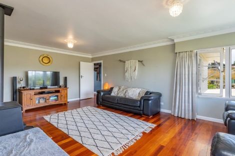 Photo of property in 31 Ranganui Road, Kaiwaka, 0573