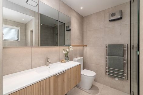 Photo of property in 2/979 Colombo Street, St Albans, Christchurch, 8014