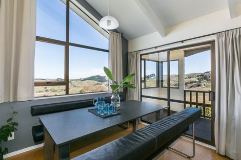 Photo of property in 140 Seafield Road, Eskdale, Napier, 4182