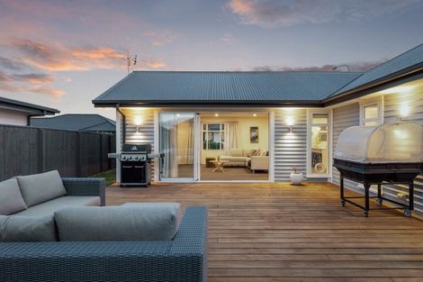 Photo of property in 16 Durells Crescent, Kaiapoi, 7630