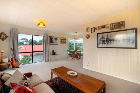 Photo of property in 37 Hicks Crescent, Waikanae Beach, Waikanae, 5036