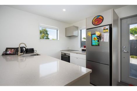 Photo of property in 5/51 Hills Road, Edgeware, Christchurch, 8013