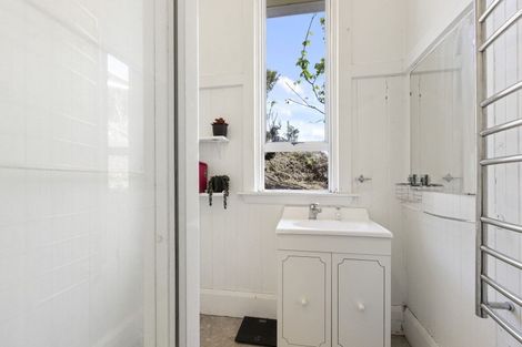 Photo of property in 19 Macmillan Avenue, Cashmere, Christchurch, 8022