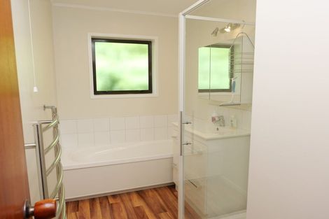 Photo of property in 37 Elizabeth Street, Waikanae, 5036