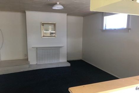 Photo of property in 80 Shakespeare Road, Bluff Hill, Napier, 4110