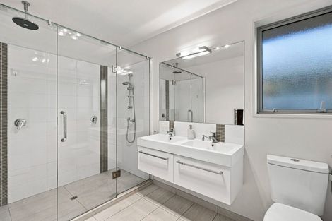 Photo of property in 17 Conie Glen Lane, Broomfield, Christchurch, 8042