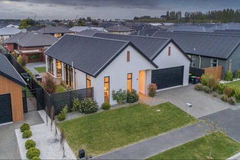 Photo of property in 21 Meyer Crescent, Halswell, Christchurch, 8025