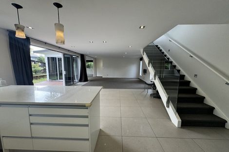 Photo of property in 2/6 Sandford Street, Campbells Bay, Auckland, 0630