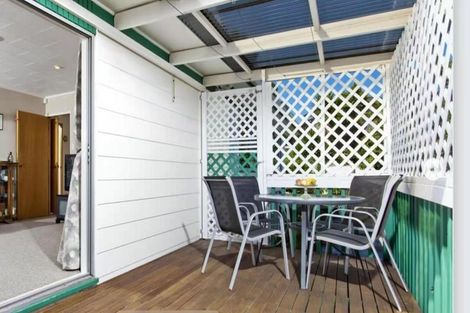 Photo of property in 20 Kintara Drive, Massey, Auckland, 0614