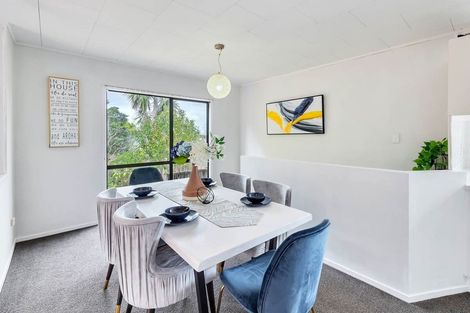 Photo of property in 1/15 Kupari Place, Totara Vale, Auckland, 0629