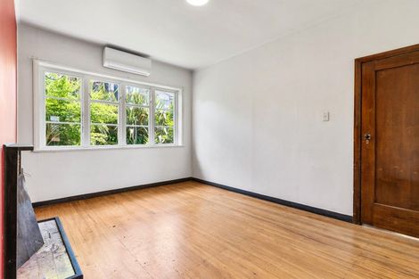 Photo of property in 14 Westmere Crescent, Westmere, Auckland, 1022