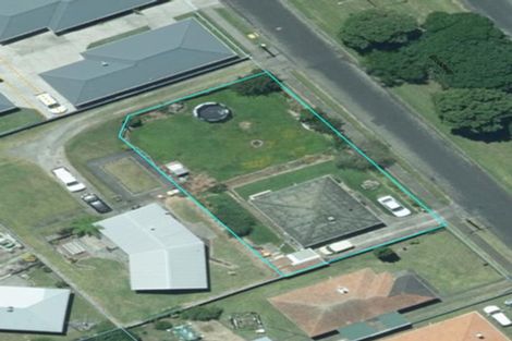 Photo of property in 89 Broadway, Waitara, 4320