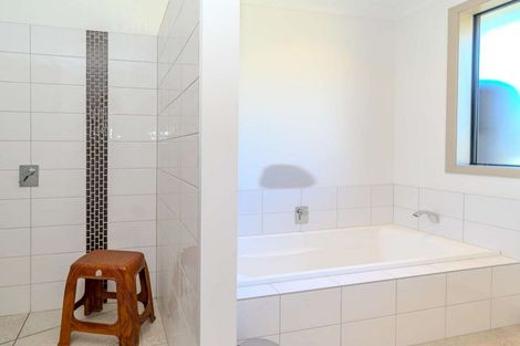 Photo of property in 22 Edkins Road, Kerikeri, 0230