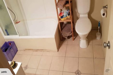 Photo of property in 21 Rhone Avenue, Te Atatu Peninsula, Auckland, 0610