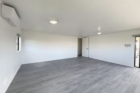 Photo of property in 131 Oaktree Avenue, Browns Bay, Auckland, 0630