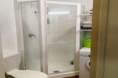 Photo of property in Terrace Tower Apartments, 9e/126 The Terrace, Wellington Central, Wellington, 6011