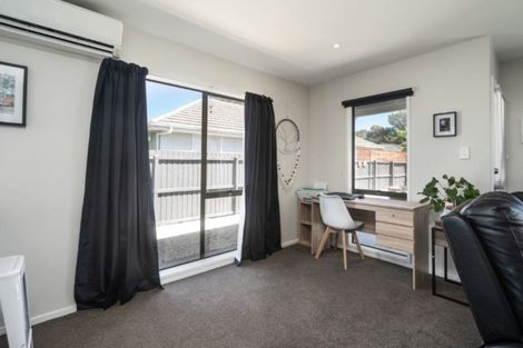 Photo of property in 2/13 Colac Street, Avondale, Christchurch, 8061