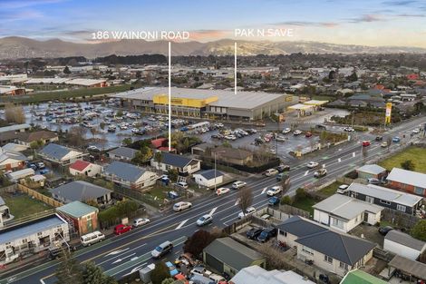 Photo of property in 186 Wainoni Road, Avondale, Christchurch, 8061
