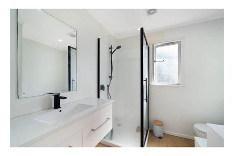 Photo of property in 261 Sturges Road, Henderson, Auckland, 0612