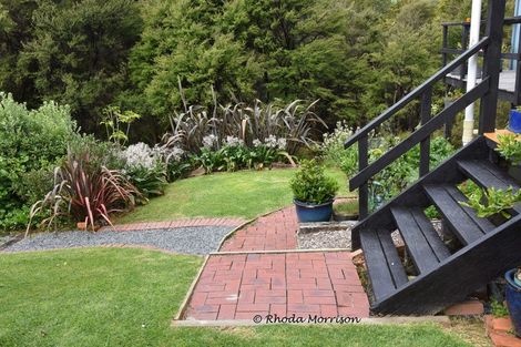 Photo of property in 43 Pahi Road, Paparoa, 0571