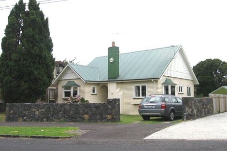 Photo of property in 37 Marsden Avenue, Mount Eden, Auckland, 1024