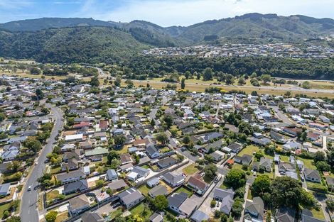 Photo of property in 52 Shakespeare Avenue, Trentham, Upper Hutt, 5018