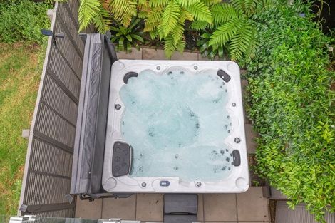 Photo of property in 11b Balmain Road, Birkenhead, Auckland, 0626