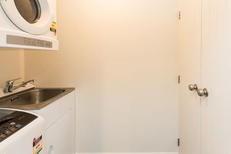 Photo of property in 10 Hereford Street, West End, Palmerston North, 4410