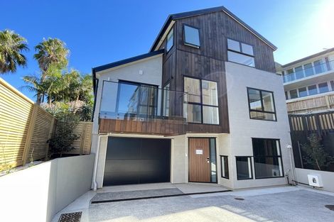 Photo of property in 20c Beach Road, Castor Bay, Auckland, 0620