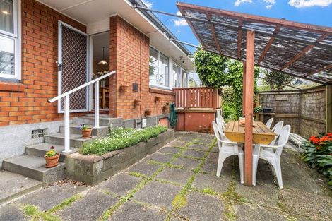 Photo of property in 14c Cowling Road, Hurdon, New Plymouth, 4310