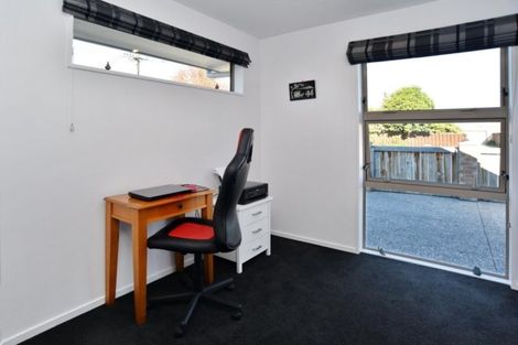 Photo of property in 4/31 Veitches Road, Casebrook, Christchurch, 8051