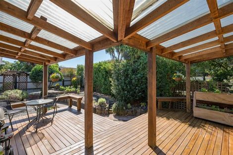 Photo of property in 27 Martin Street, Monaco, Nelson, 7011