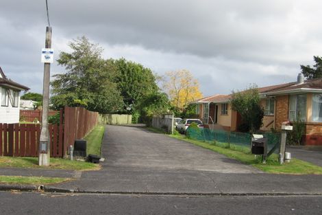 Photo of property in 3/9 Poinsettia Place, Henderson, Auckland, 0610